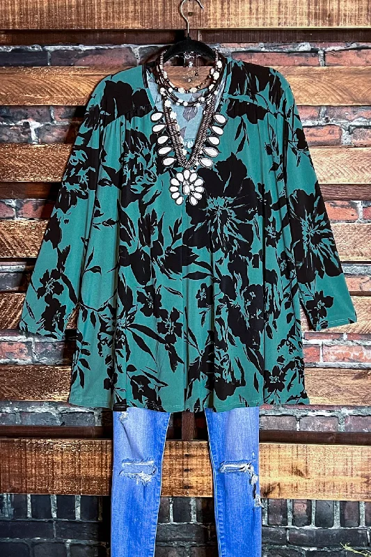 A WONDERFUL SURPRISE FLORAL TOP IN BLACK & GREEN