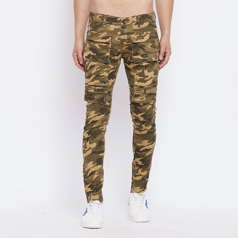 Modern Ripped and Distressed Men's JeansDesert Camo Military Tactical Cargo Denim