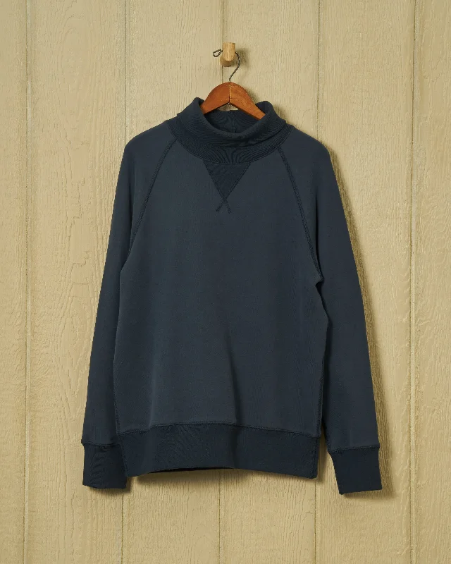 Submariner Turtleneck Sweatshirt in Navy